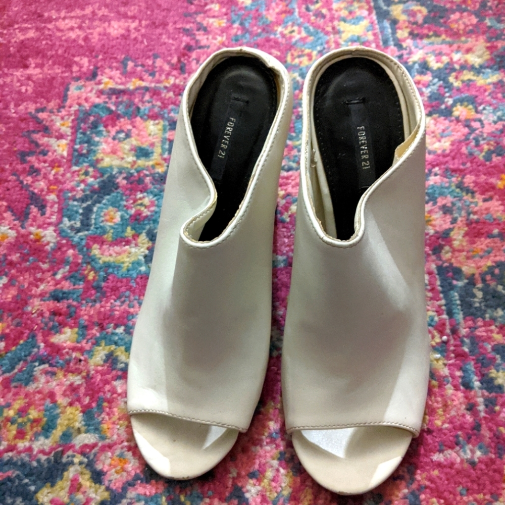 White Mules - image 6